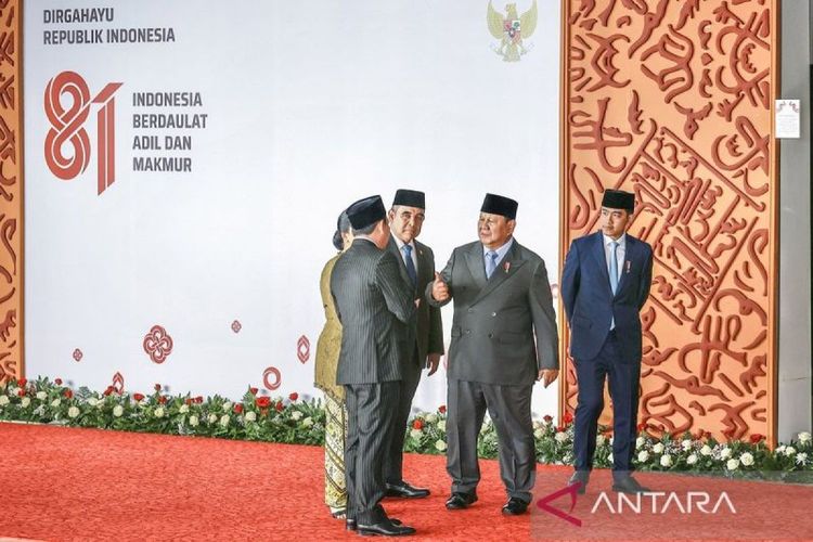 presiden-tiba-di-kompleks-parlemen-2840639_1.jpg