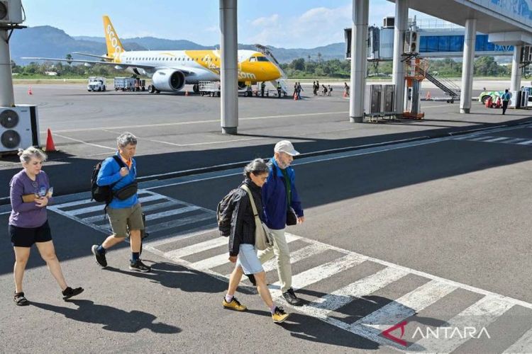 Operasional-Bandara-Komodo-160826-fik-1_1.jpg